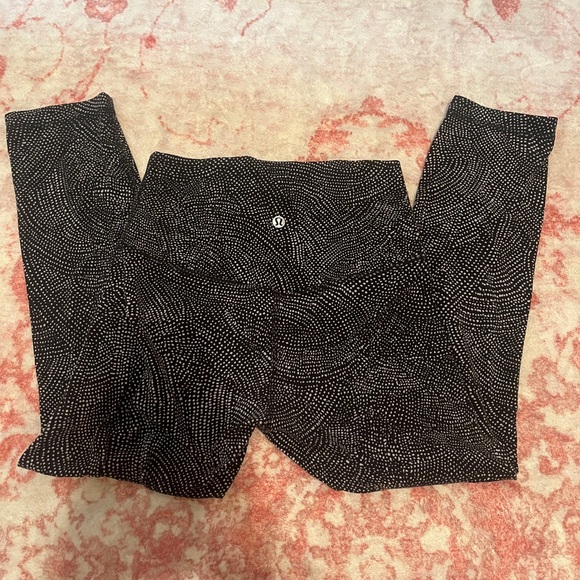 Lululemon align leggings size 4 - Picture 3 of 4